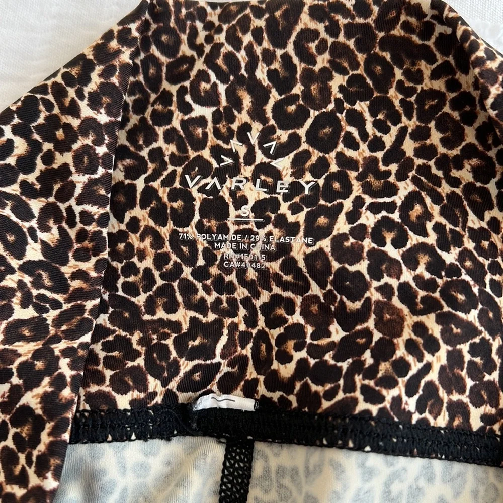Varley Leopard Workout Set - Picture 14 of 14